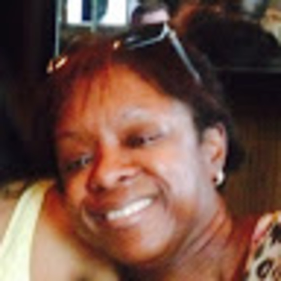 Meet your Posher, Michelle - Picture 1 of 1